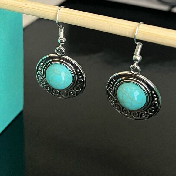 BBT Southwest Style Silver & Turquoise Dangle Earrings - Picture 6 of 10
